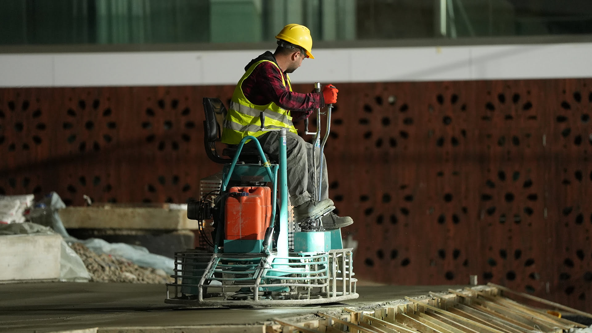 Шліфування бетонних підлоги в Івано-Франківську